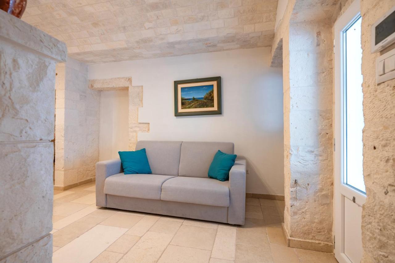Trullo Il Focolare In Masseria Cisternino Bagian luar foto