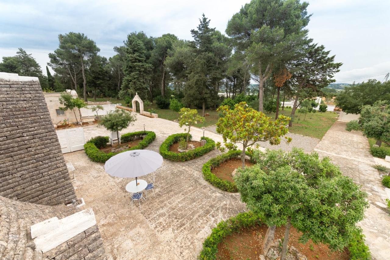 Trullo Il Focolare In Masseria Cisternino Bagian luar foto